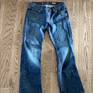 Express jeans.